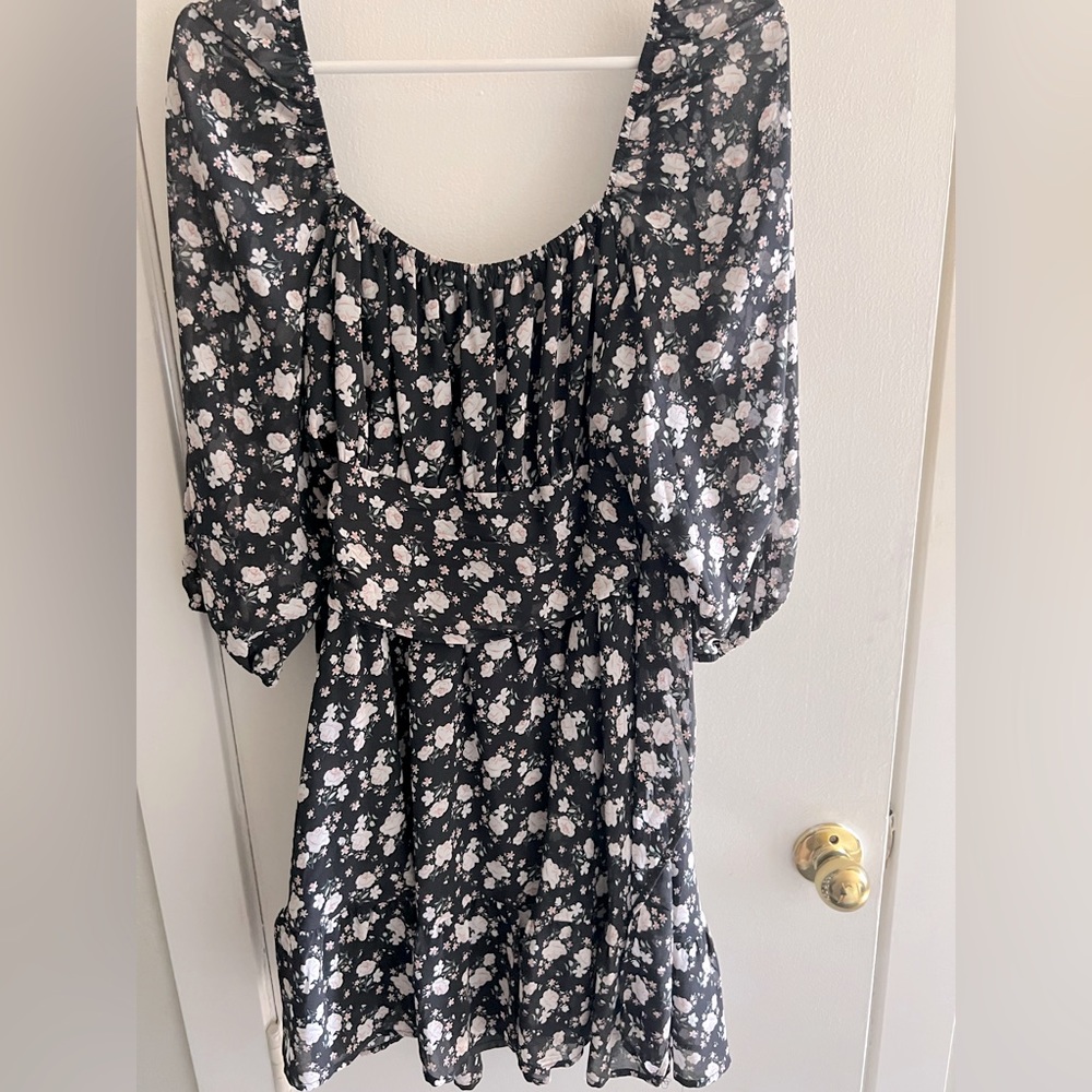 Very cute feminine summer dress